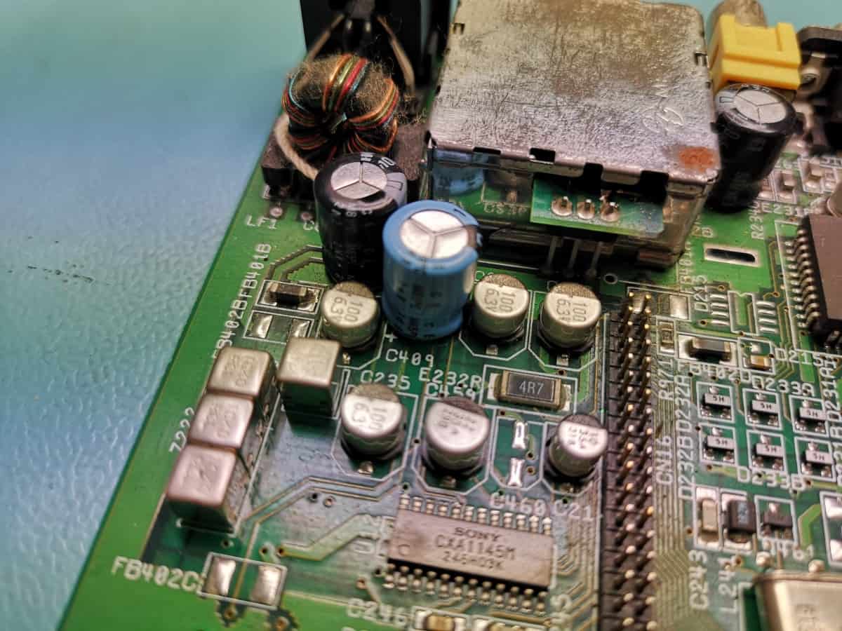 A Guide to Amiga 1200 Disassembly – retrotechlab.com